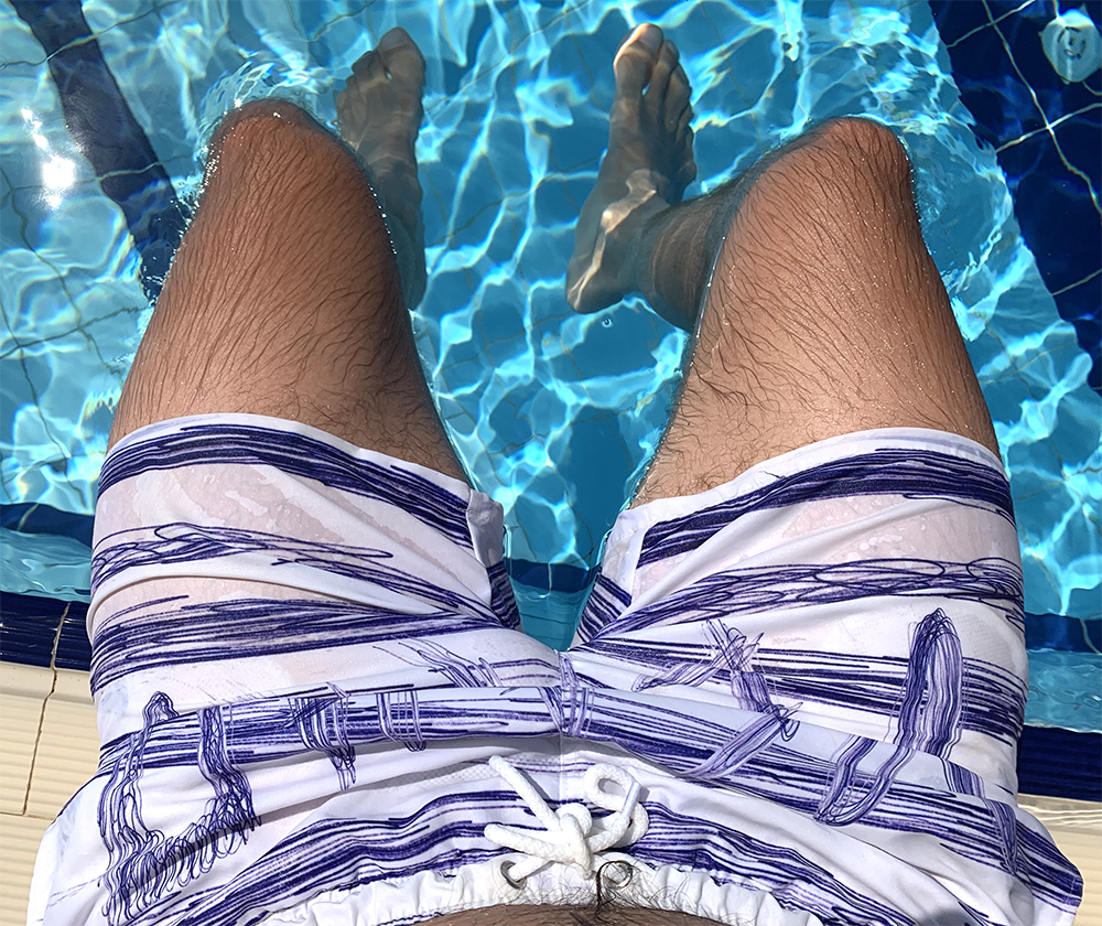 YEAH! MEER BADEBUXE SWIM SHORTS