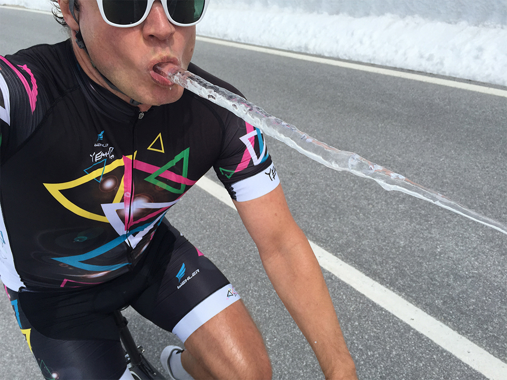 YEAH!COUTURE SCHWARZ TIMMELSJOCH