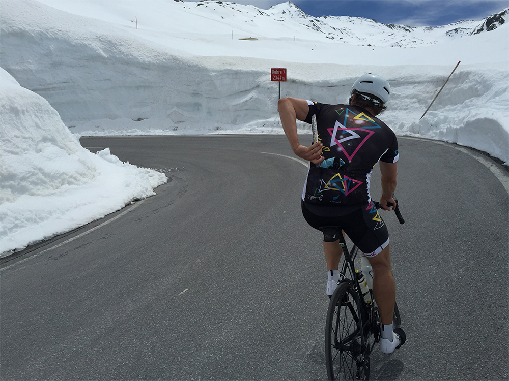 YEAH!COUTURE SCHWARZ TIMMELSJOCH